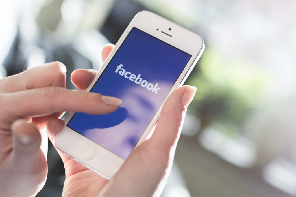 facebook react native app